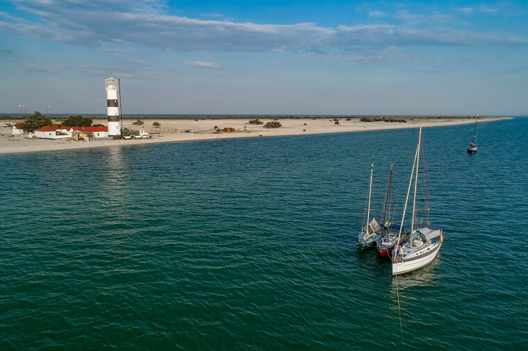 Яхти біля Тендри