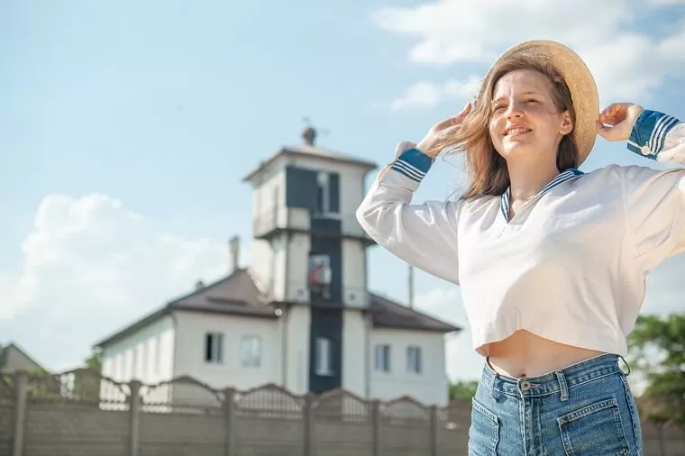Фото біля маяку