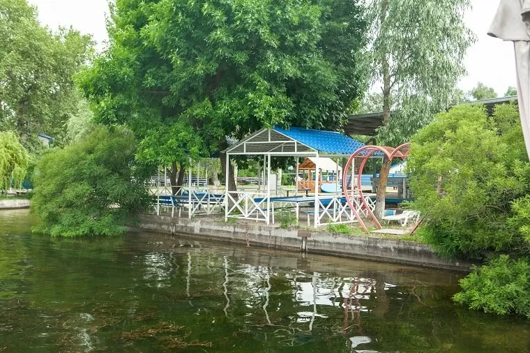 База Петровец