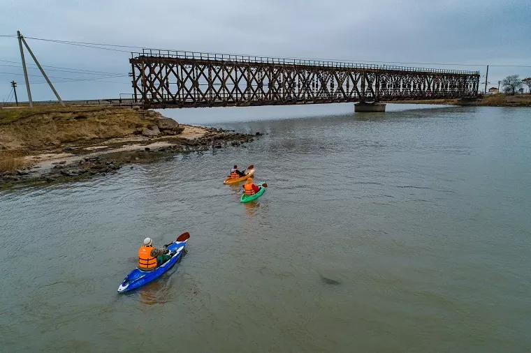 Henichesk kayaking in winter