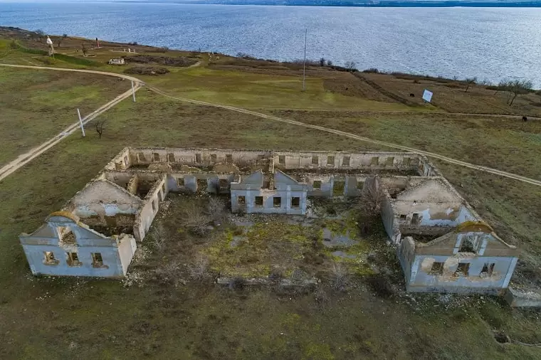 Руины имения